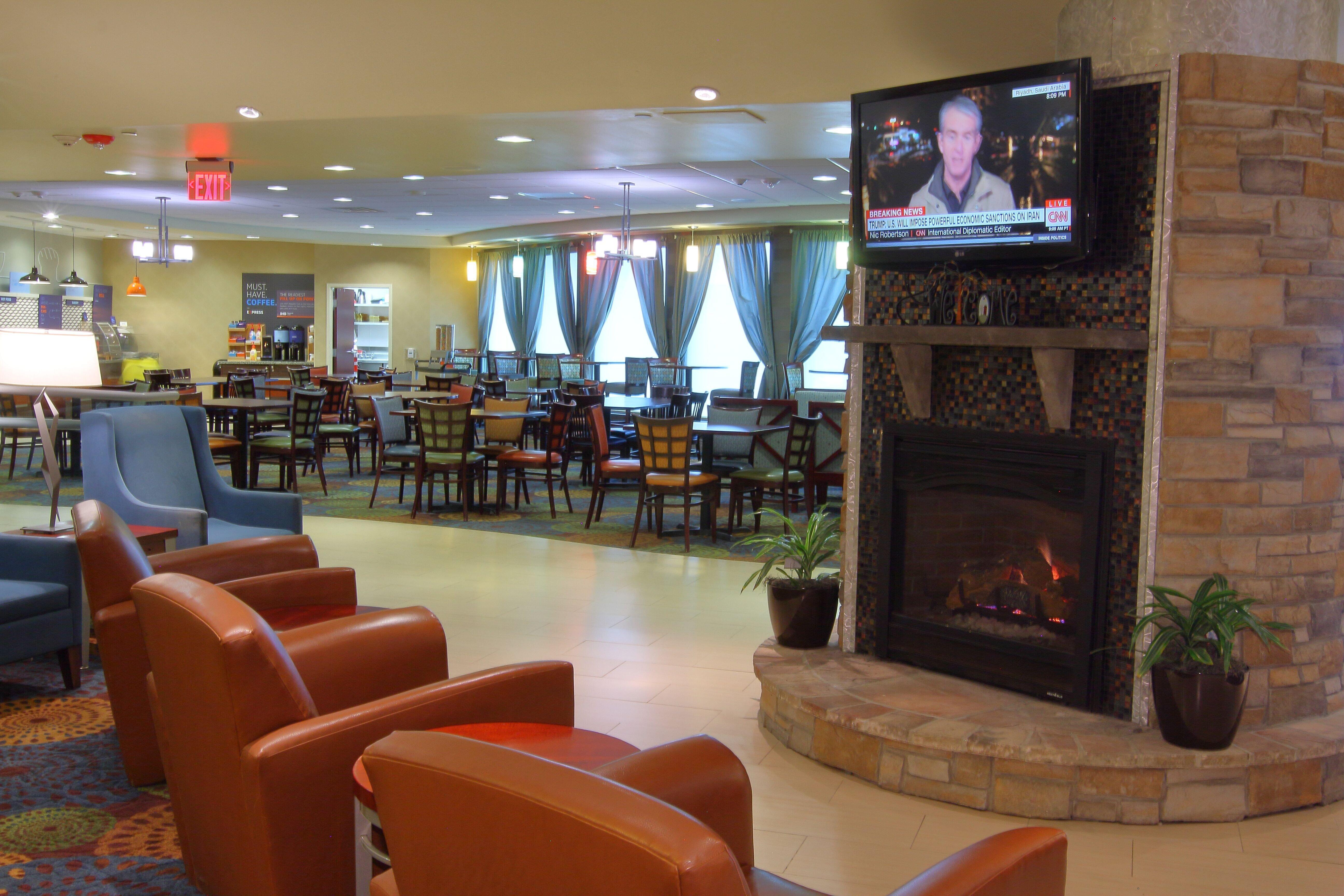 Holiday Inn Express Pittsburgh West - Greentree, An Ihg Hotel Crafton Exterior foto