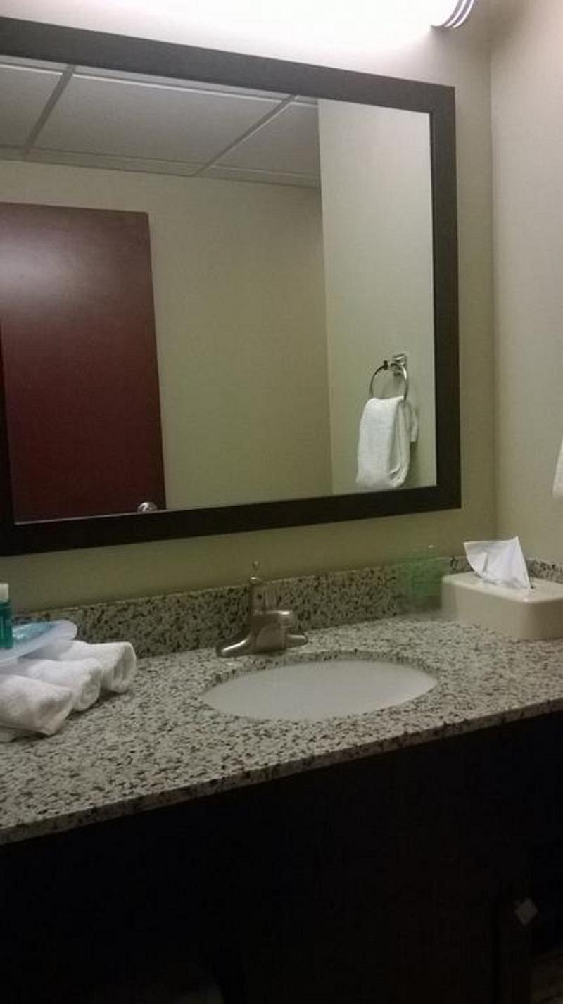 Holiday Inn Express Pittsburgh West - Greentree, An Ihg Hotel Crafton Exterior foto